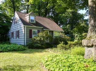 10 Country Club Rd, Mount Tabor, NJ 07878