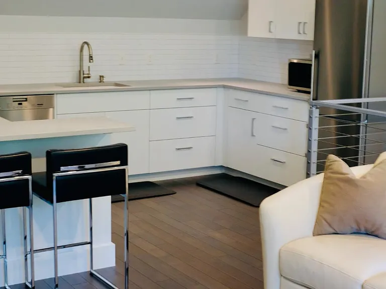 Alternative kitchen view