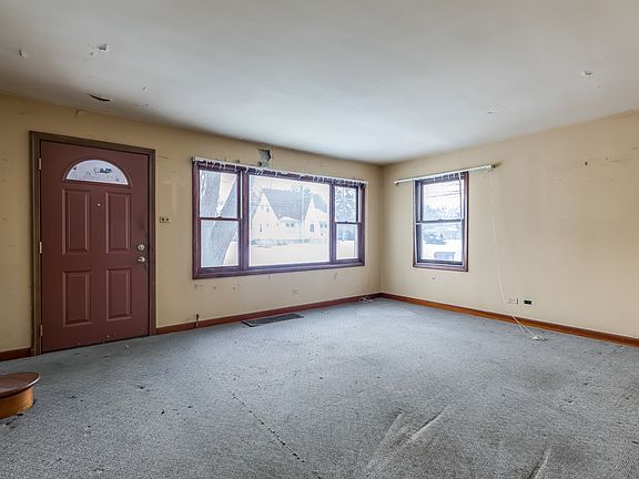 5th image of 16835 New England Ave
