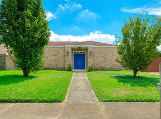 10919 Villa Lea Ln, Houston, TX 77071