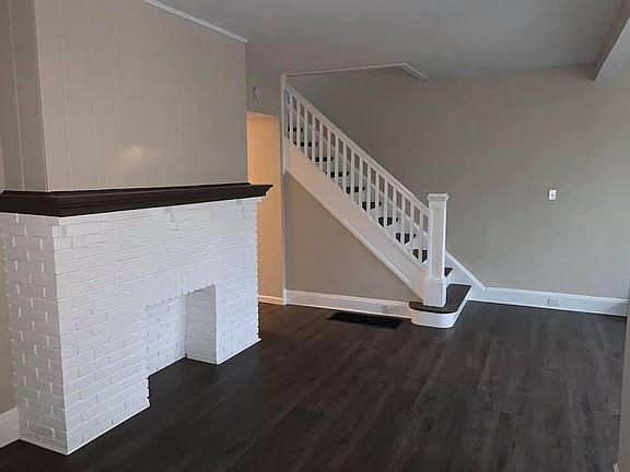 3rd image of 1911 Glenway Ave