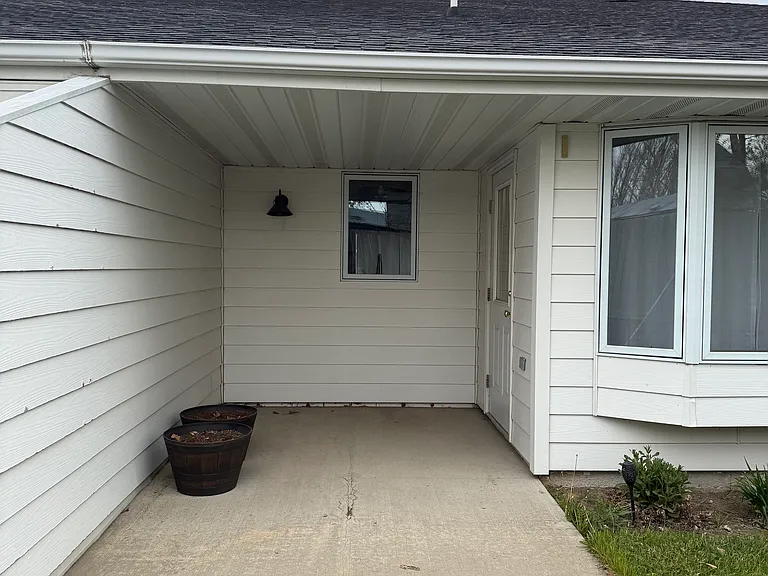 1009 34th Ave SW — Photo 30