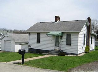 220 Wood St, West Newton, PA 15089