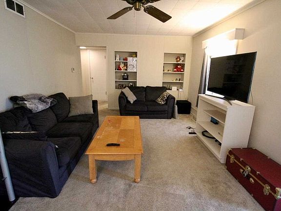 3rd image of 325 Polster Dr