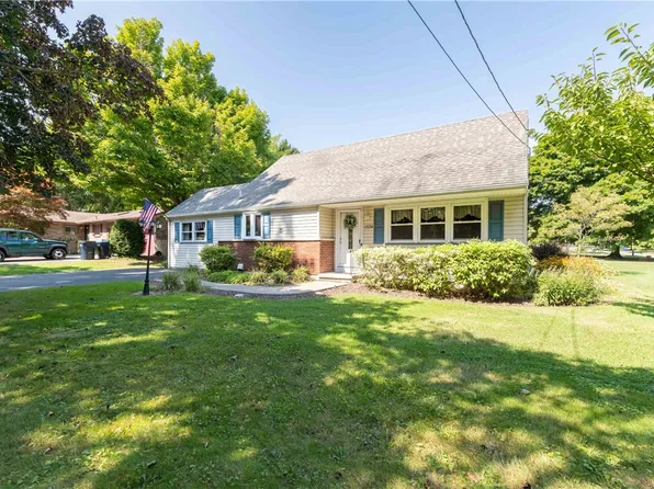 1574 Latta Rd, Rochester, NY 14612