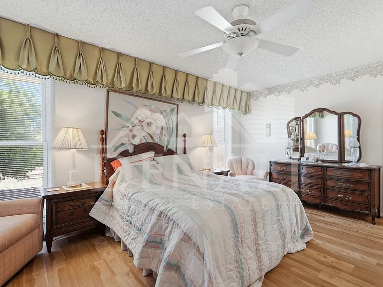 9807 W Mockingbird Dr — Photo 19