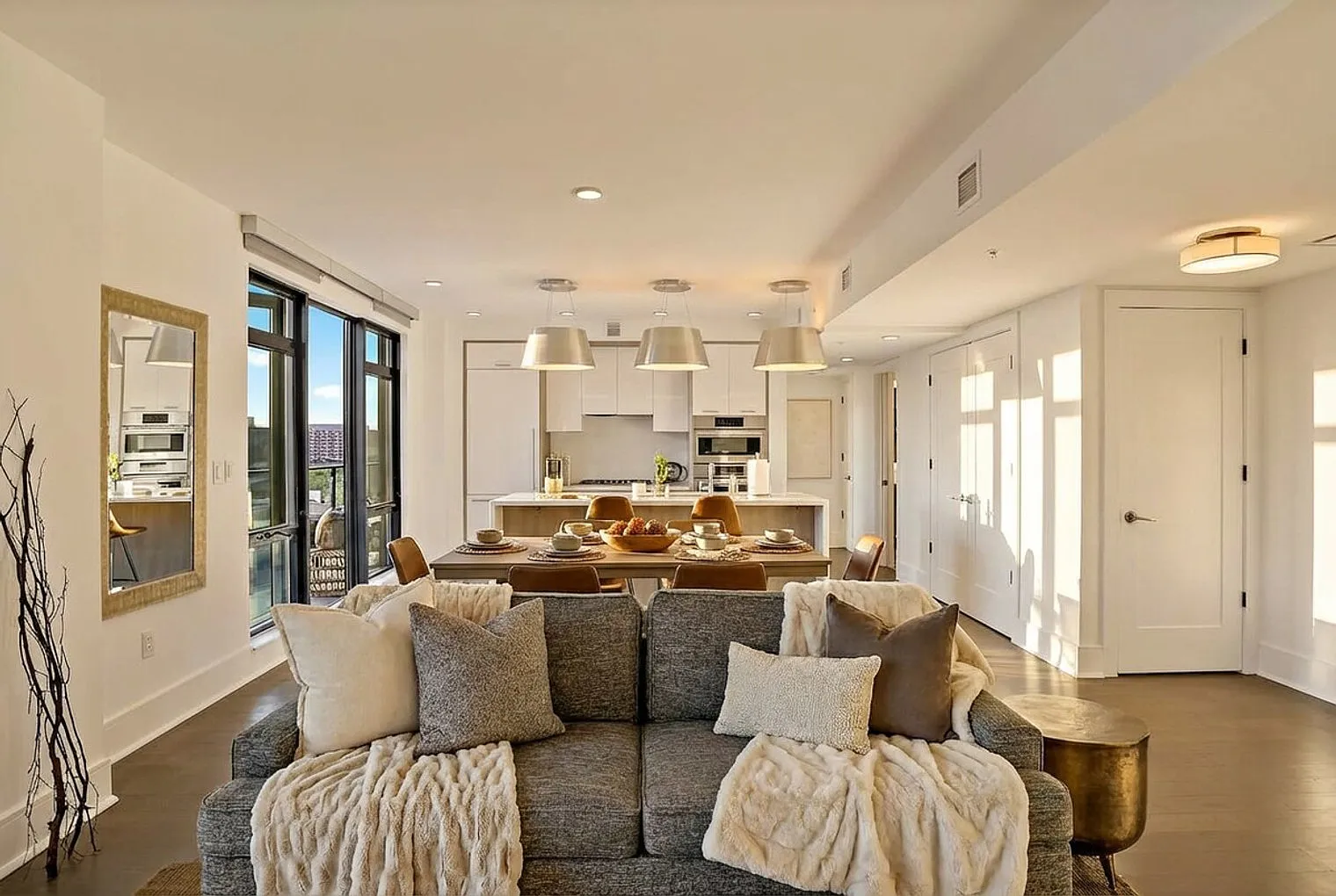 2 bed, 2.0 bath, $8,971 — Photo 2
