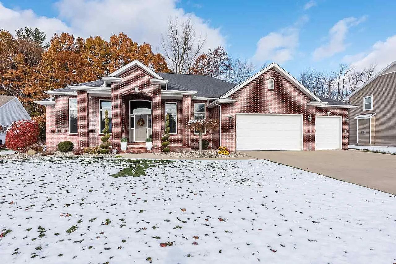 335 Broadhead Dr photo 1