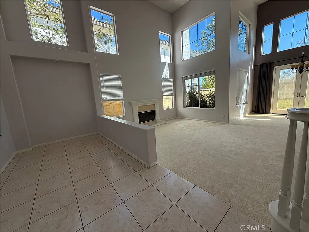 4 bed, 4.5 bath, 3458 sqft, $8,500 — Photo 4