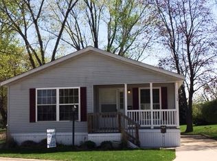 1149 Lakeview Rd #191, Elgin, IL 60123