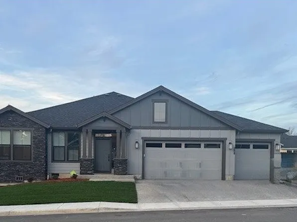 3608 NE 168th St, Vancouver, WA 98686