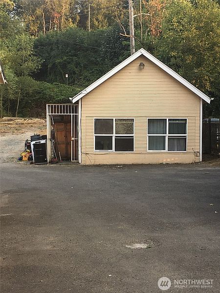 2nd image of 4519 S Henderson Street