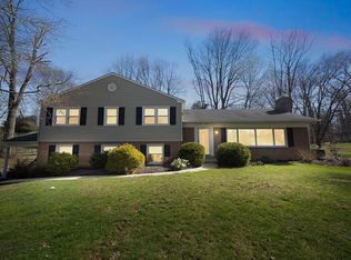 917 Pinecroft Rd, Berwyn, PA 19312