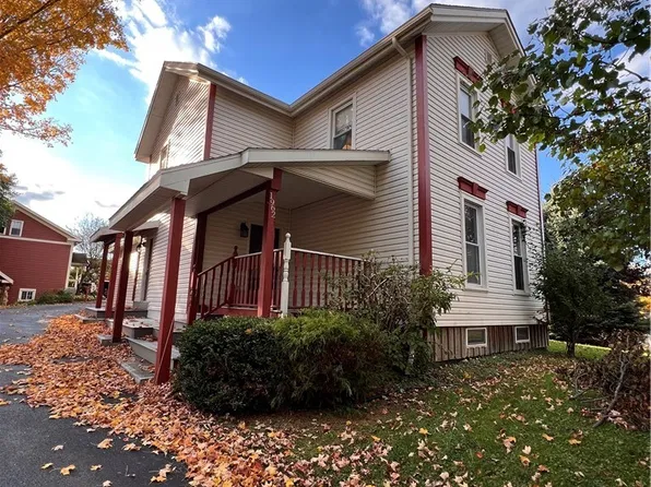 1962 Middle Rd, Oneida, NY 13421