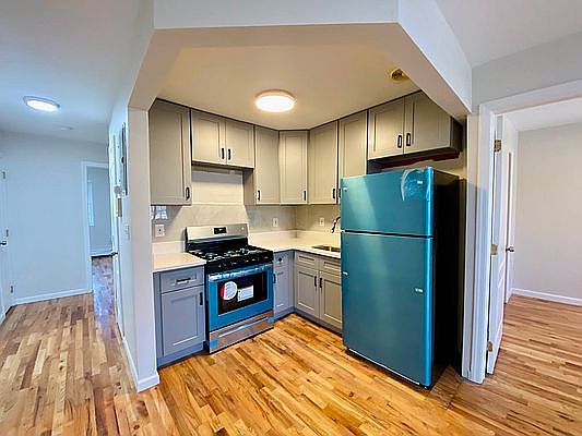 4th image of 3804 Bronx Blvd #2