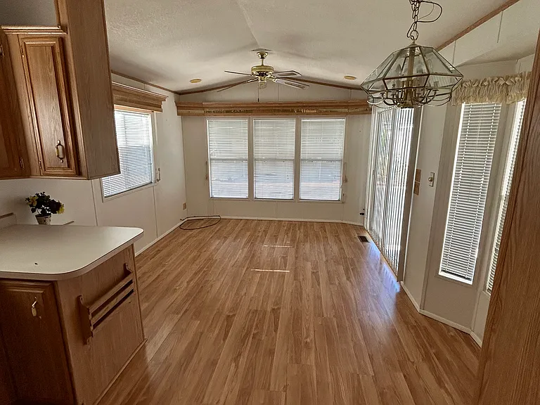 216 E Ocotillo Dr — Photo 3