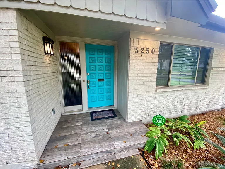 5250 Birdwood Rd — Photo 30