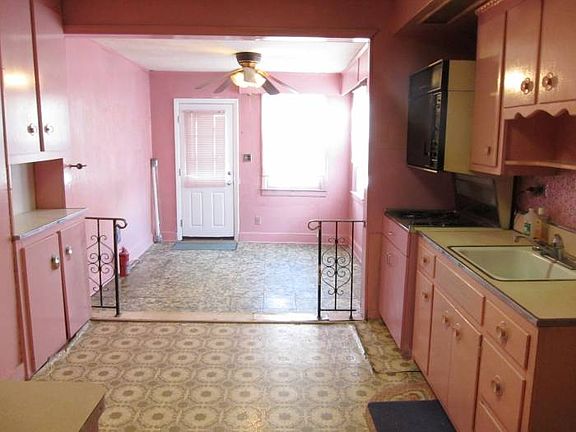 1st Fl Kitchen and Dining