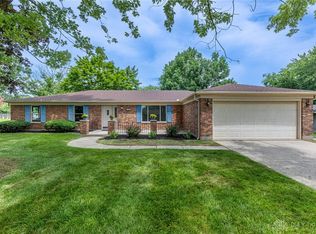 3174 Waterhouse Dr, Dayton, OH 45432