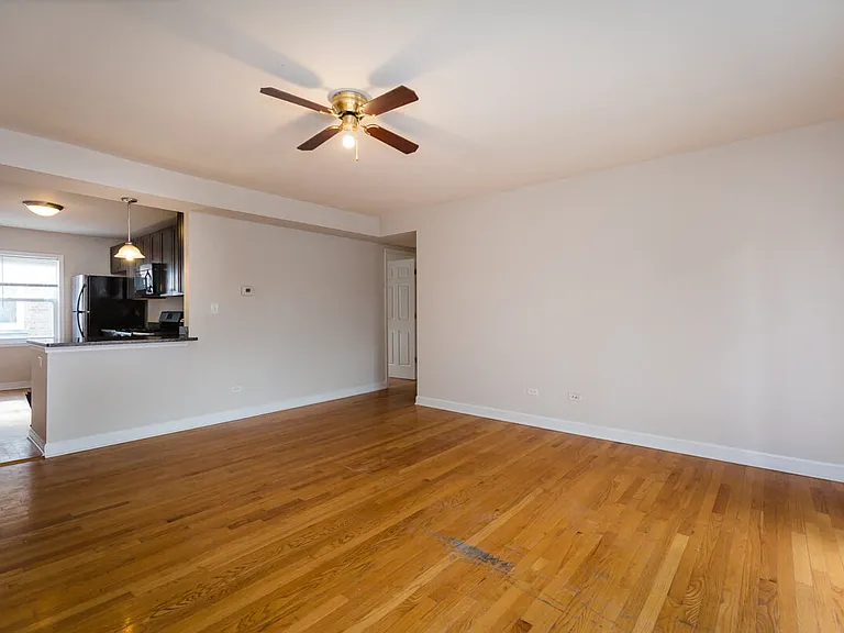 6435-43 N. Damen Ave. — Photo 7