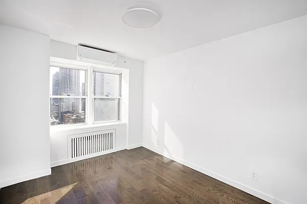 Rented by Waldstar Real Estate LLC | media 19