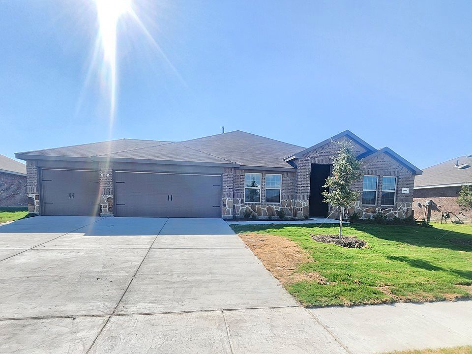 1st image of 804 Martingale Dr