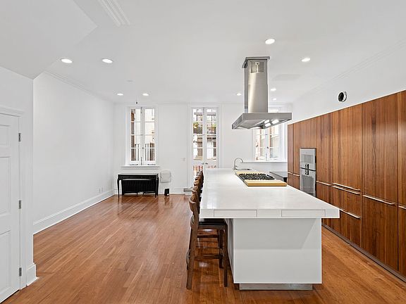 4th image of 17 Harrison St #1