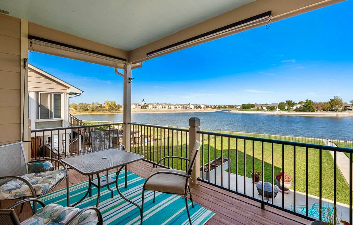 4 bed, 2819 sqft, $2,850 — Photo 2