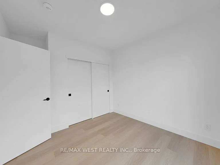 502 Atlas Ave #D — Photo 19