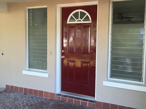 2nd image of 208 S Corona Ave