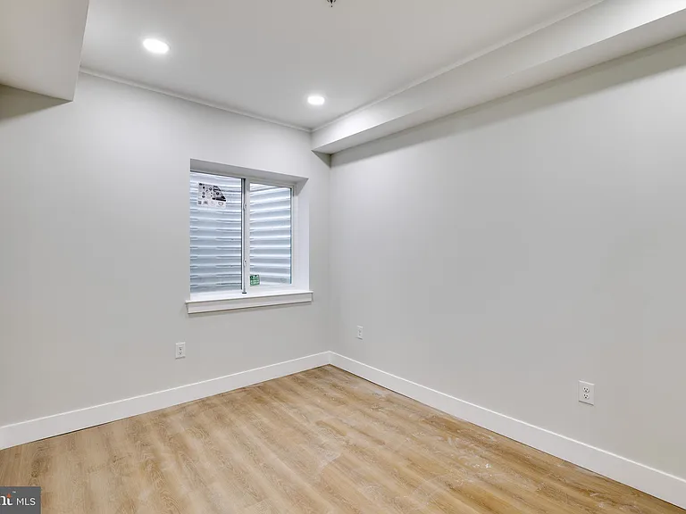 1511 W Flora St — Photo 11