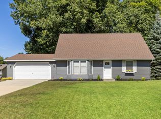 6475 Huntington Dr, Holland, MI 49423