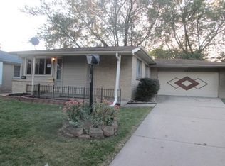 434 N Park Dr, Glenwood, IL