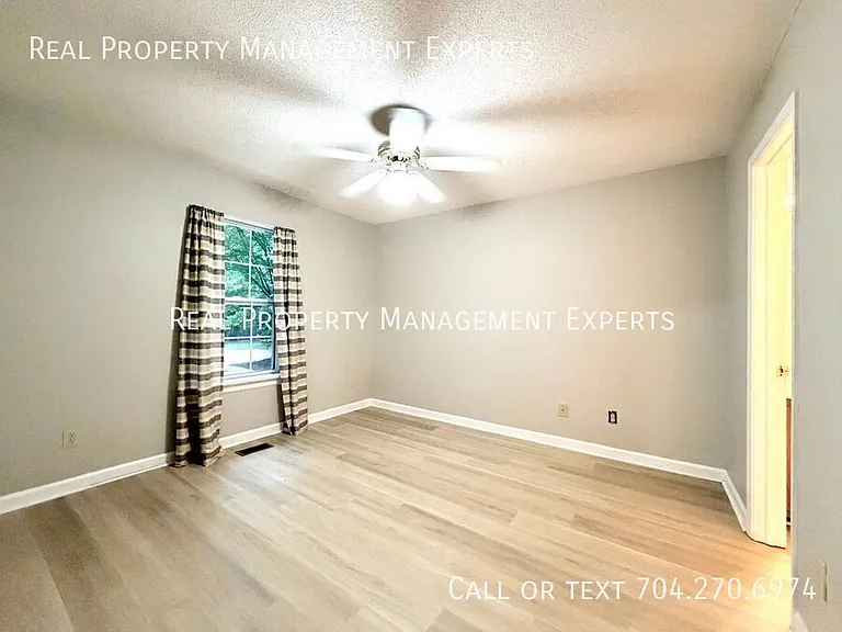 174 Overcreek Rd — Photo 8