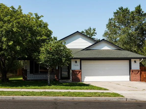 785 NE Tierra Rd, Bend, OR 97701