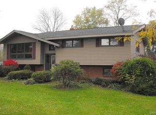 1886 Braley Rd, Youngstown, NY 14174