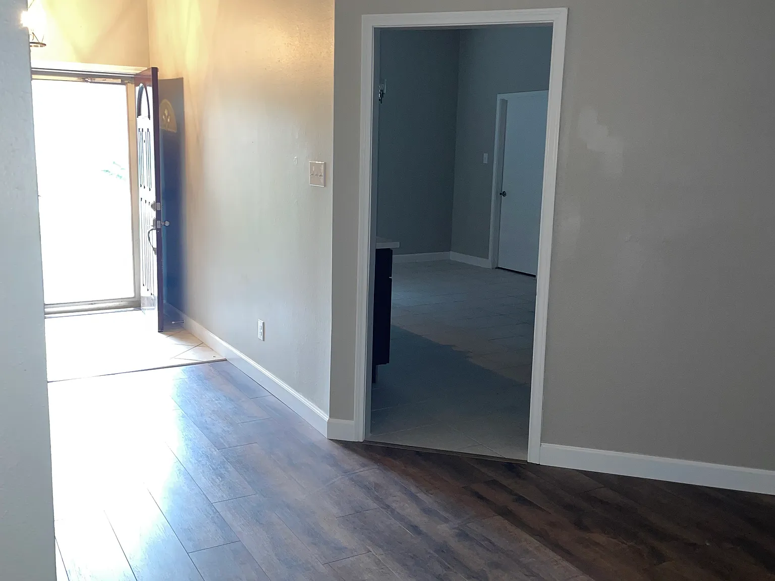 4 bed, 2100 sqft, $2,400 — Photo 4