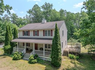 50 Fargo Dr, Greenfield, MA 01301