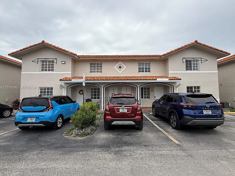 10101 W Okeechobee Rd #9202 — Photo 2