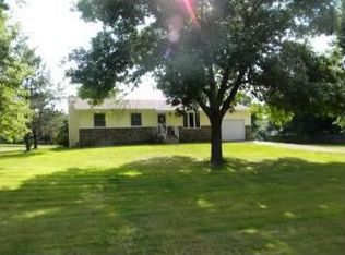 2763 Centerview Rd, Muscatine, IA 52761