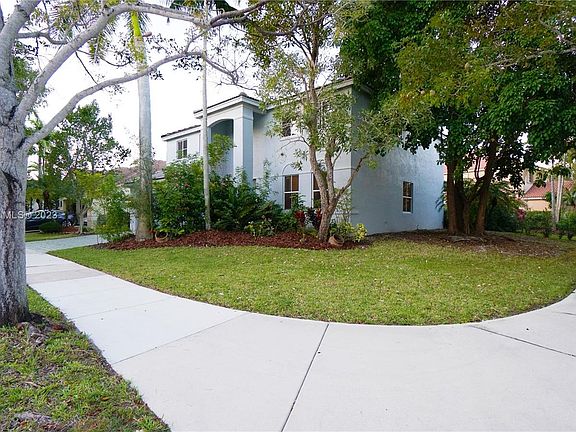 2nd image of 713 Sunflower Cir