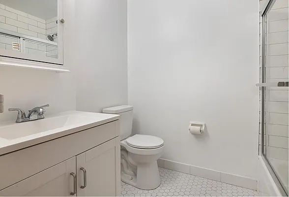 Rented by Douglas Elliman | media 8