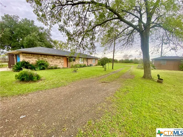 243 Mahon St, Telferner, TX 77988