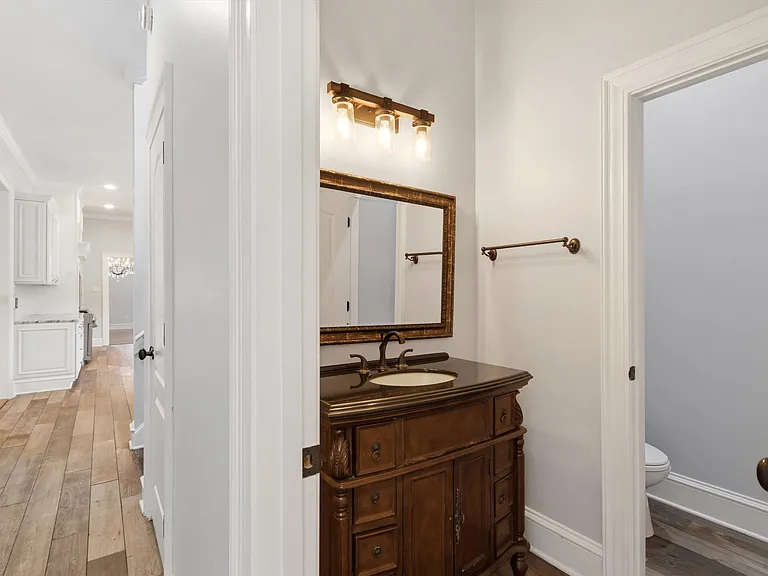1574 Whitmar Pl E — Photo 14