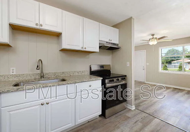 700 Brook St #3 — Photo 3