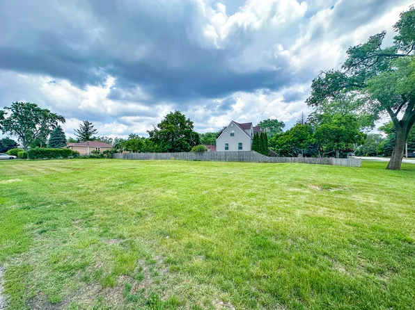 2101 Fairfield Ave, Melrose Park, IL 60164