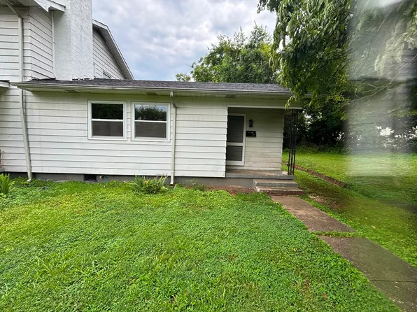 1099 Fairview Rd, Harriman, TN 37748
