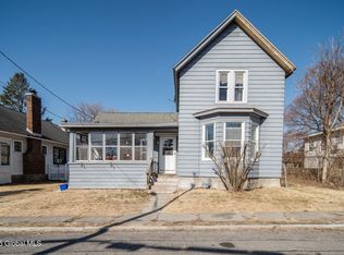 1517 5th St, Rensselaer, NY 12144