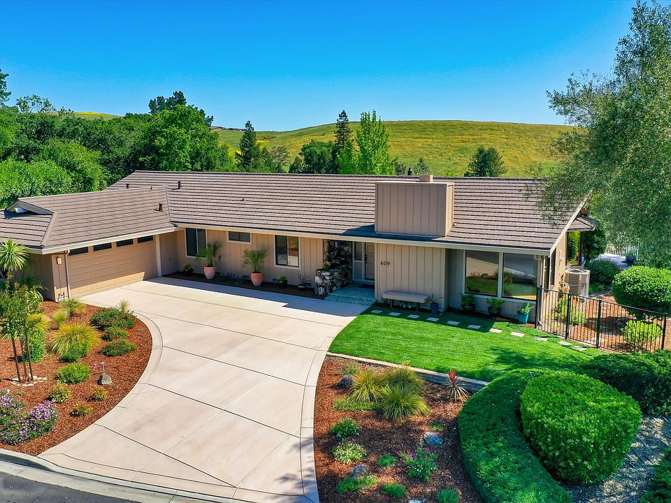 1st image of 409 Birchwood Dr