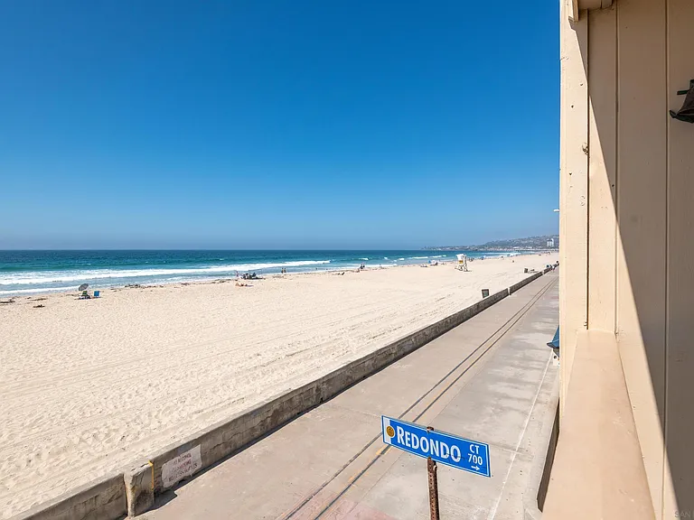 3755 Ocean Front Walk #12 — Photo 30